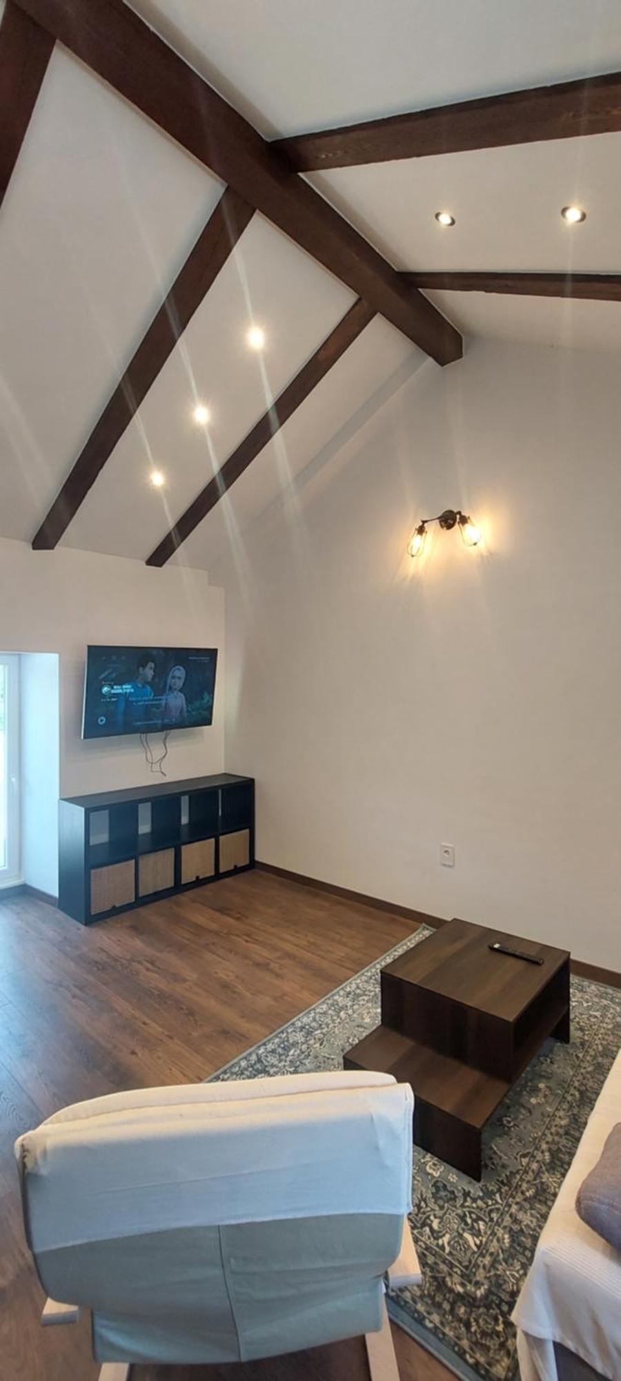 House - Lola Belej